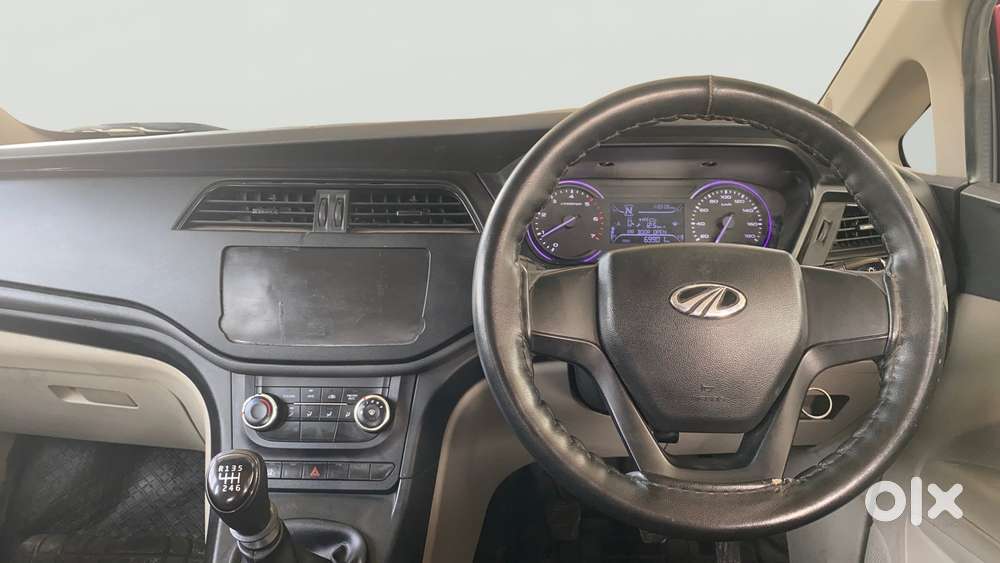 Mahindra Marazzo M2, 2019, Diesel