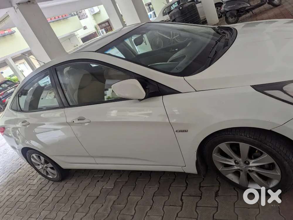 Hyundai Verna Fluidic Sx 1.6 2012 Year