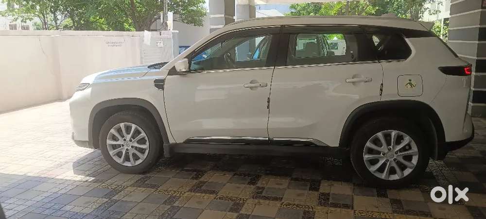 Toyota Hyryder Neo E-drive Manual  Café White  12k Km  No Accidents