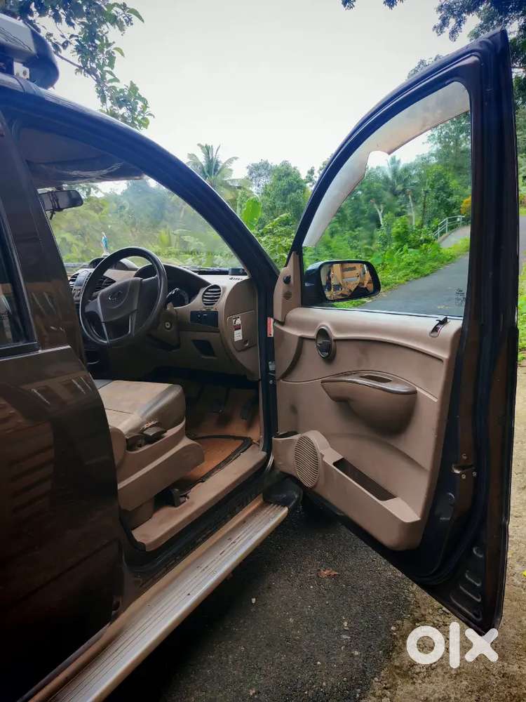 Mahindra Xylo 2010