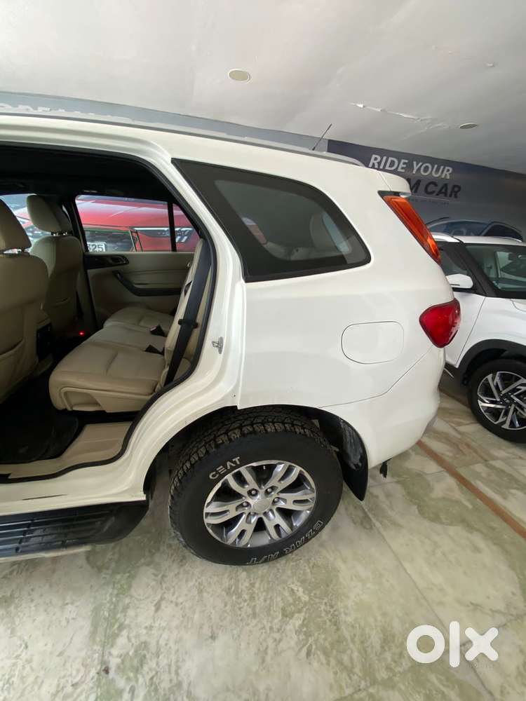 Ford Endeavour, 2016