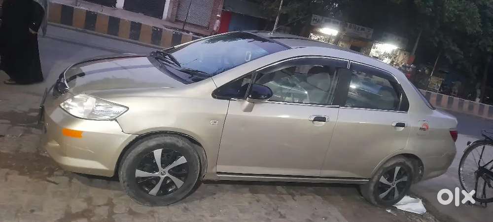 Honda Amaze V Petrol 2006