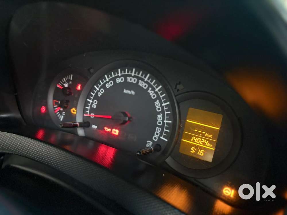 Maruti Suzuki Swift Lxi Option, 2017, Petrol