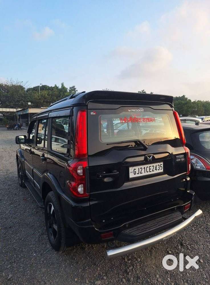 Mahindra Scorpio Classic 2.2 S 11 Mt 7 Str, 2024, Diesel