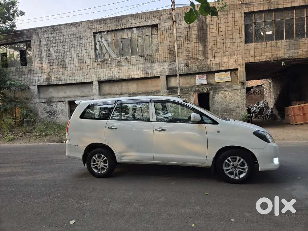 Toyota Innova 2011 Diesel Well Maintained Vip Number 0068