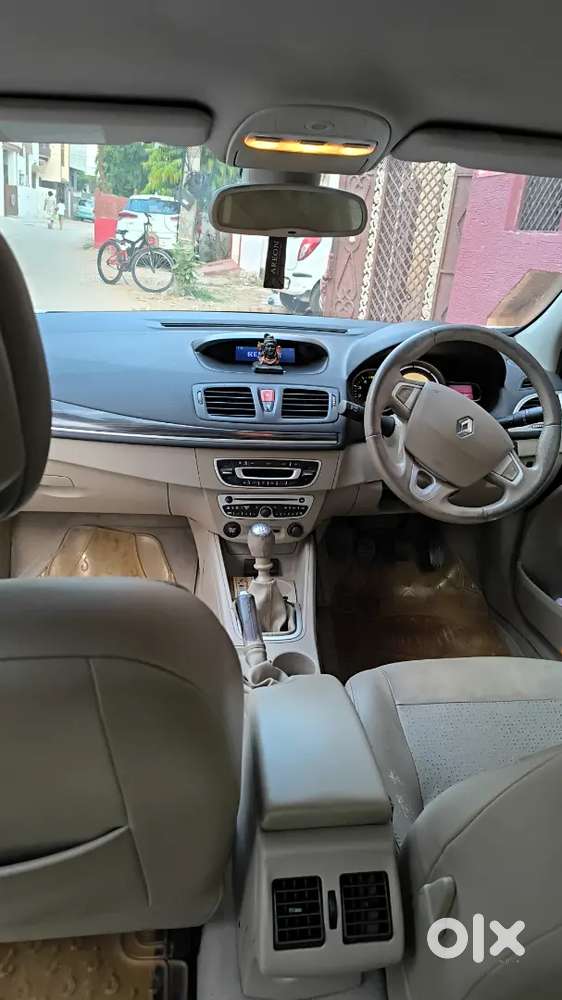 Renault Fluence 2012 Diesel 120000 Km Driven