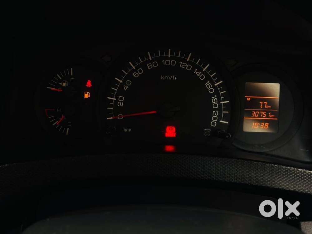Maruti Suzuki Swift Lxi Option, 2017, Petrol