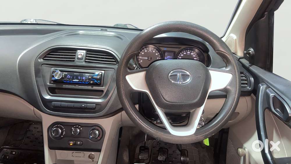 Tata Tiago Xe, 2018, Petrol