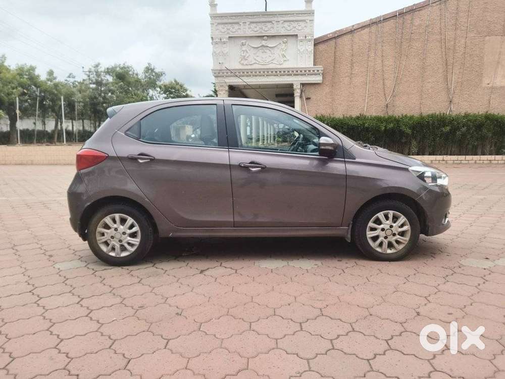 Tata Tiago 1.2 Revotron Xza, 2018, Petrol