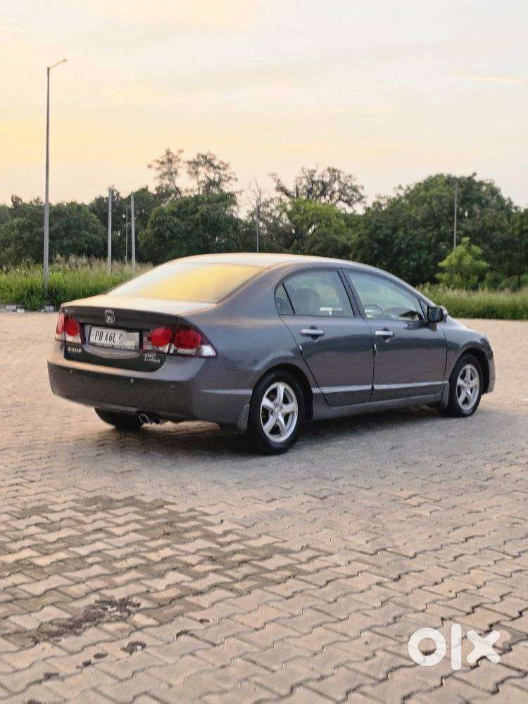 Honda Civic 1.8 V Mt, 2011, Petrol