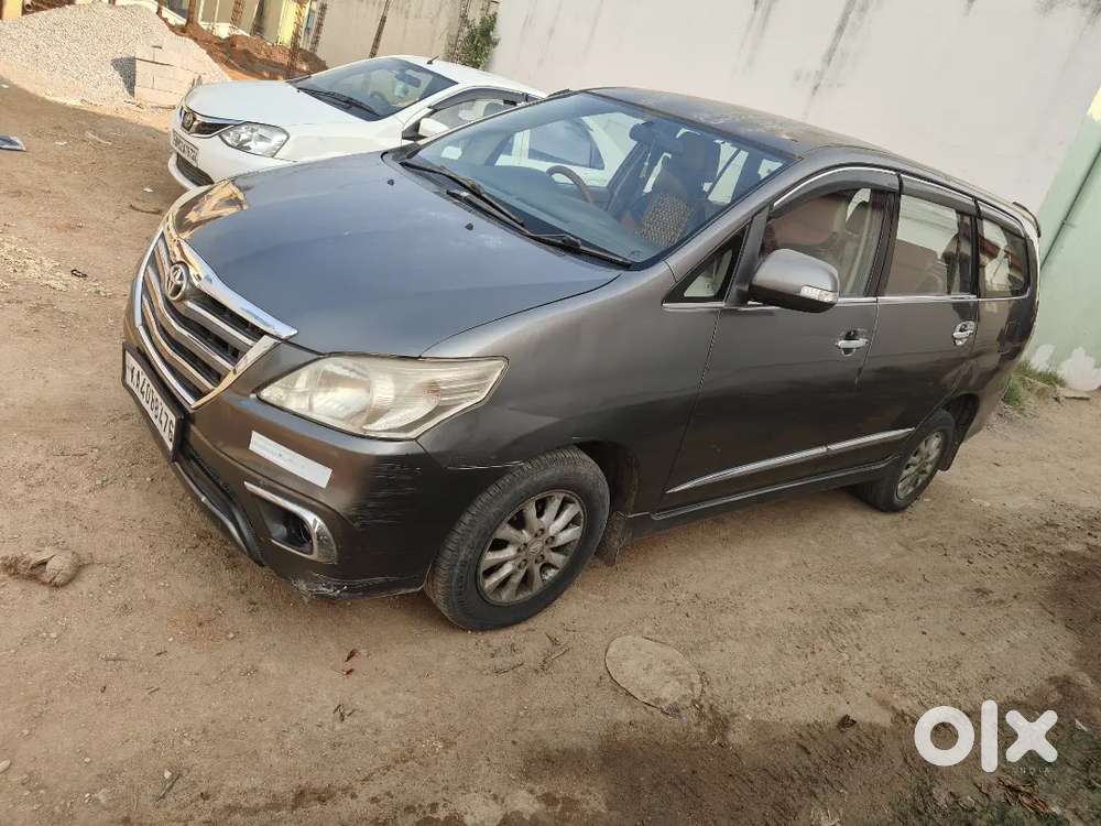 Toyota Innova Diesel 2014