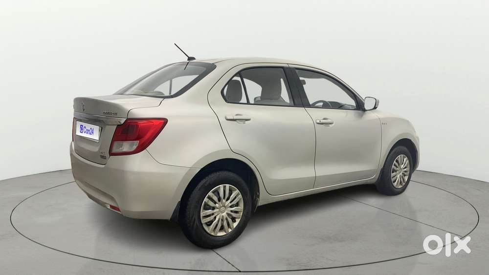 Maruti Suzuki Swift Dzire Amt Vxi, 2017, Petrol