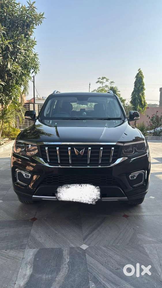 Mahindra Scorpio-n Z8 Select 2025 Diesel 2900 Km Driven