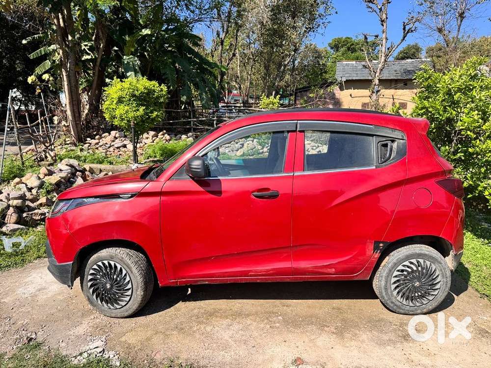 Mahindra Kuv 100 2017 Petrol Good Condition