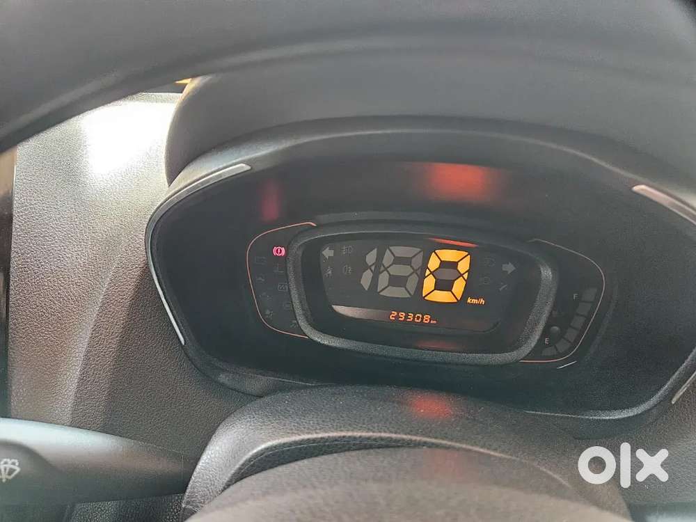 Renault Kwid (only 29000 Driven) Urgent Sale
