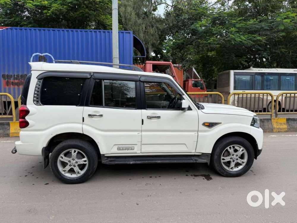 Mahindra Scorpio S10, 2014, Diesel