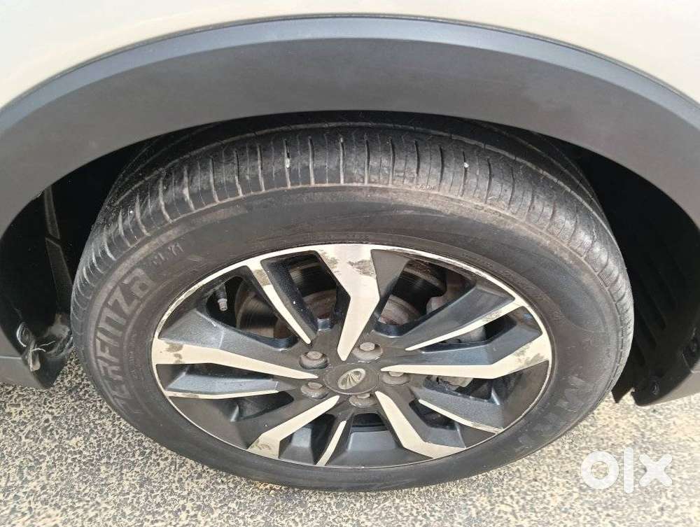 Mahindra Xuv300 W8 Option, 2020, Petrol