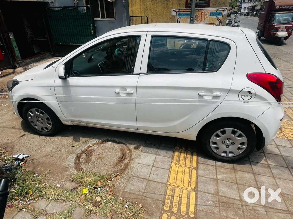Hyundai I20 2013 Petrol & Cng  Well Maintained