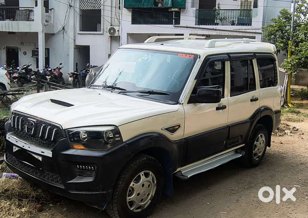 Mahindra Scorpio 2015 Diesel 9 Str