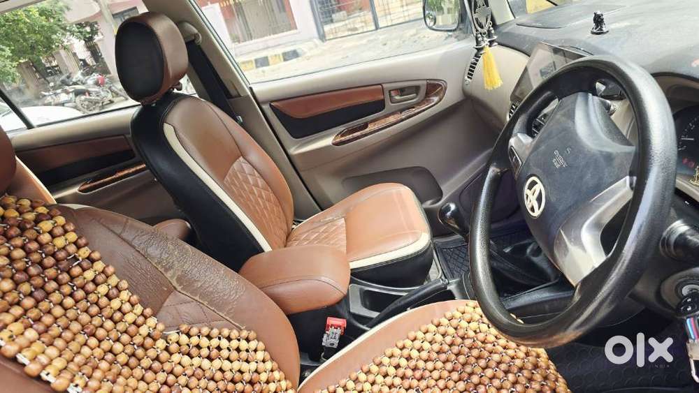 Toyota Innova 2.5 G (diesel) 8 Seater, 2016, Diesel