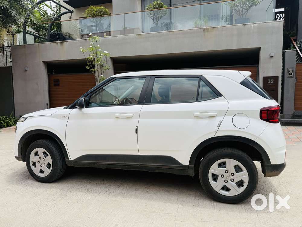 Hyundai Venue E 1.2 Petrol, 2019, Petrol