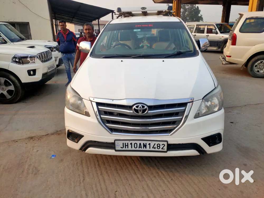 Toyota Innova 2014 Diesel 2nd Owner