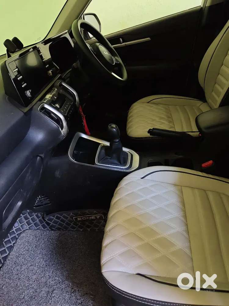 Kia Sonet Petrol 2022