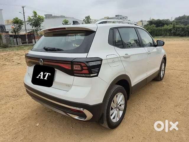 Volkswagen Taigun 1.0 Tsi Highline At, 2023, Petrol