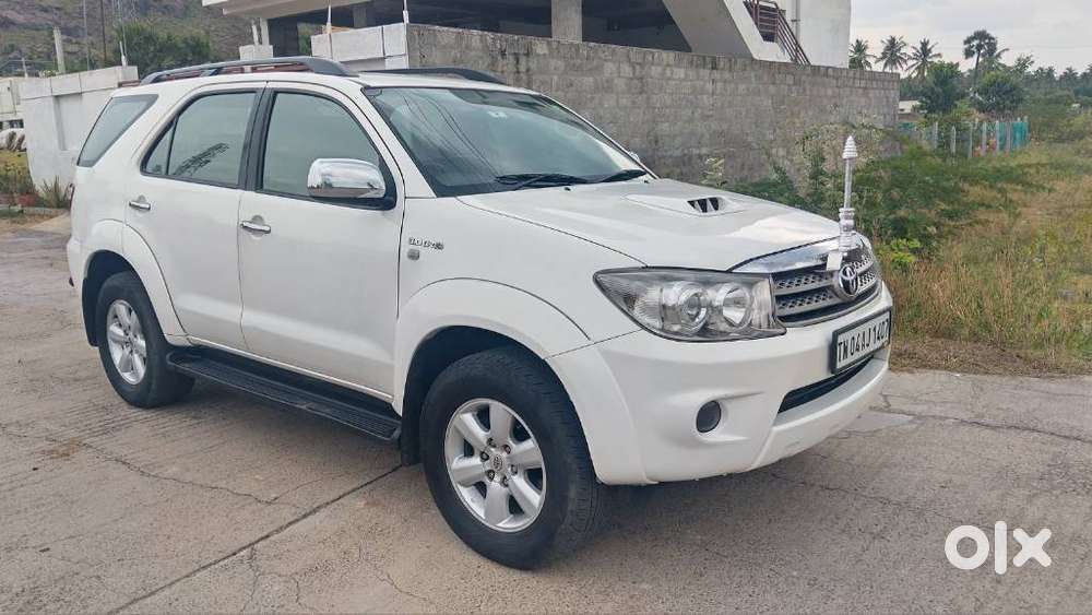 Toyota Fortuner 3.0 4x4 Manual, 2011, Diesel