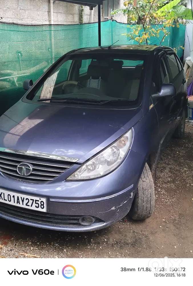 Tata Indica Vista Safire 2010 Petrol