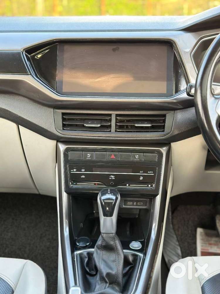 Volkswagen Taigun 1.0 Tsi Topline At, 2022, Petrol