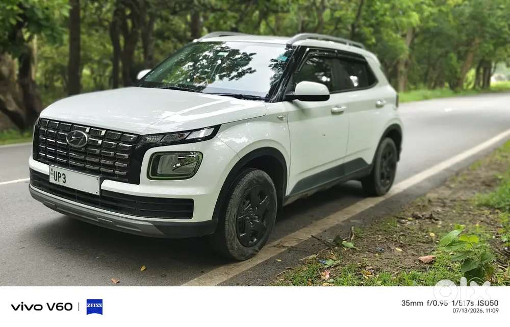 Hyundai Venue Petrol 2025 S (o)