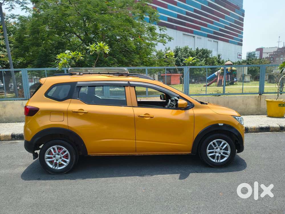Renault Triber Rxl, 2022, Petrol