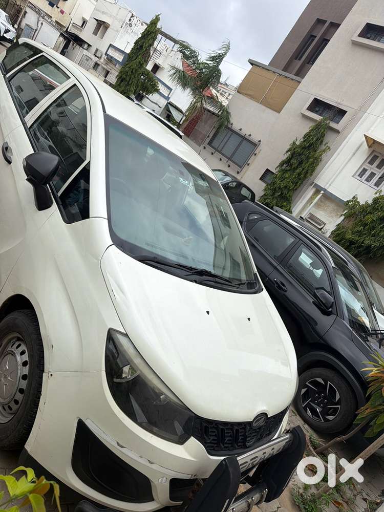 Mahindra Marazzo Diesel 2019
