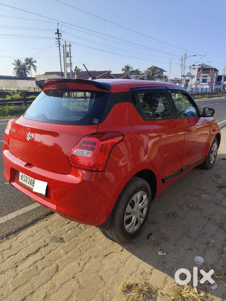 Maruti Suzuki Swift Vxi + Manual, 2021, Petrol