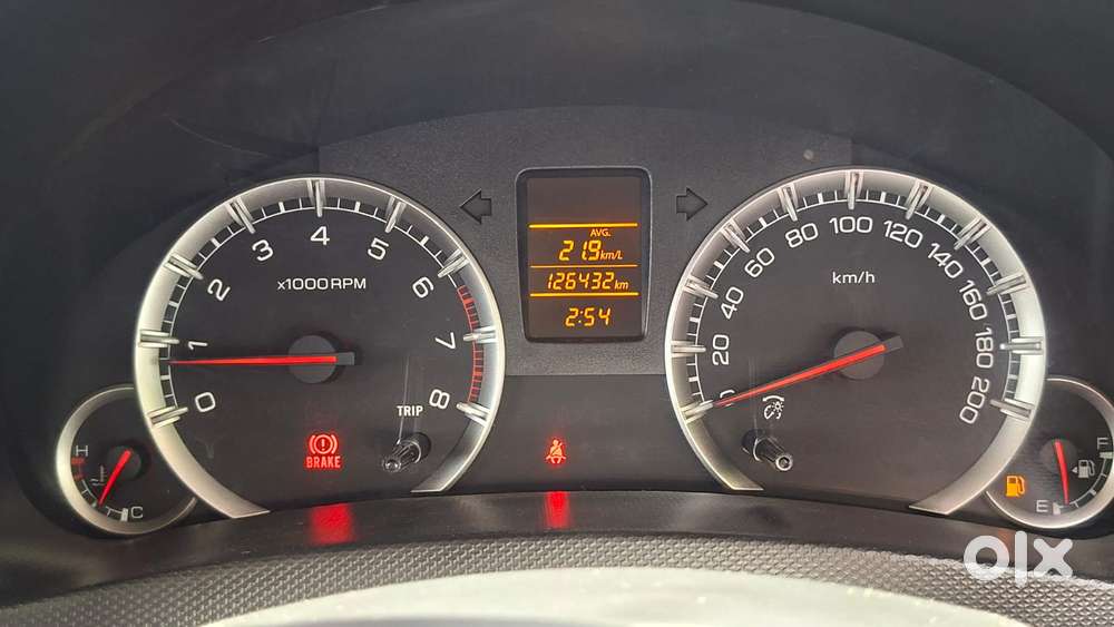 Maruti Suzuki Swift Vxi Abs Bsiv, 2017, Petrol