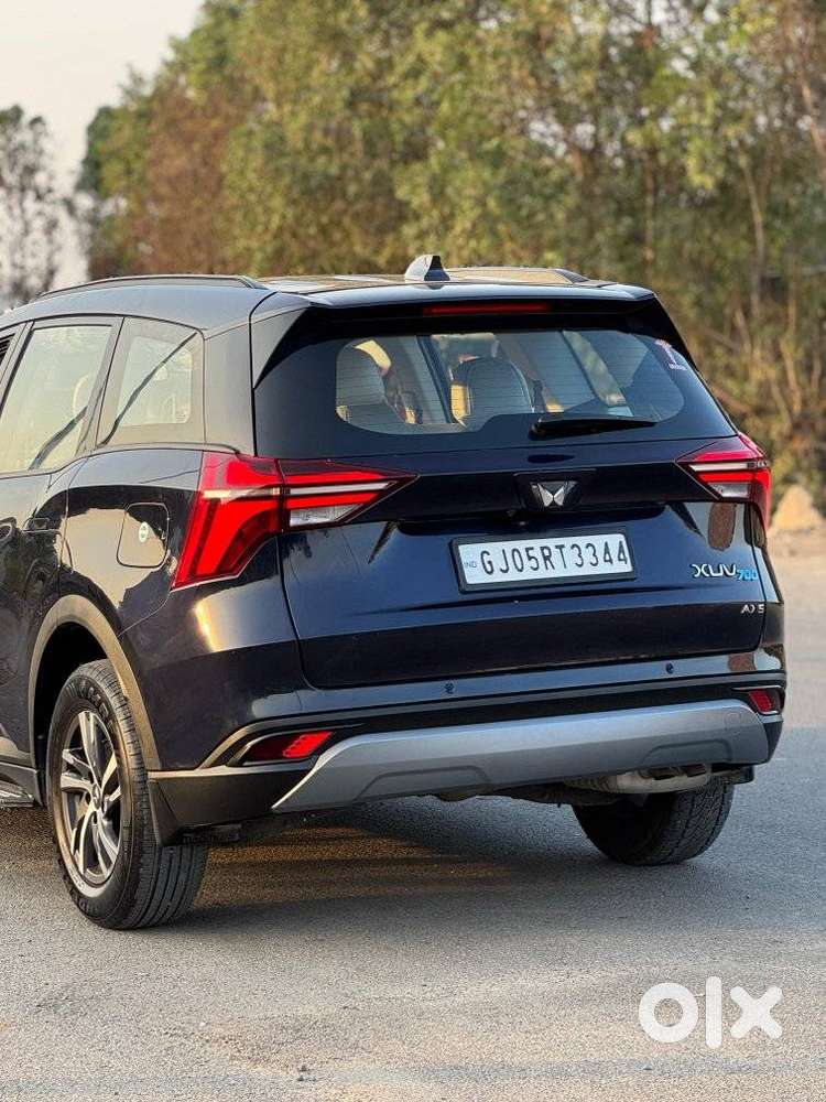 Mahindra Xuv700 2.0 Ax 5 Petrol Mt Str, 2022, Petrol