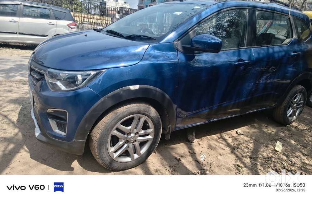 Renault Triber Rxz, 2020, Petrol