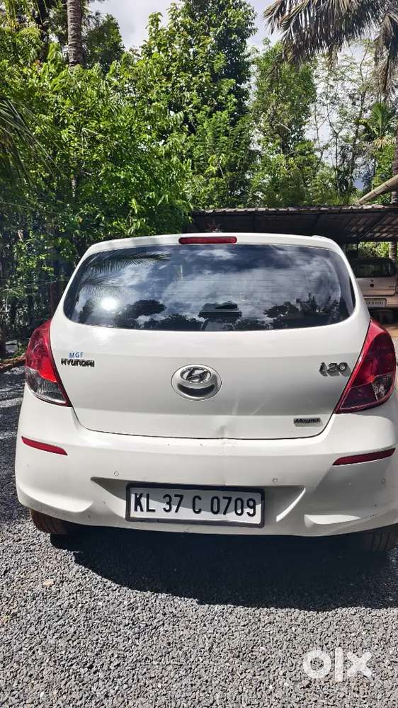 Neat High Quality Hyundai I20 Magna  2014 Petrol 60500 Km Driven