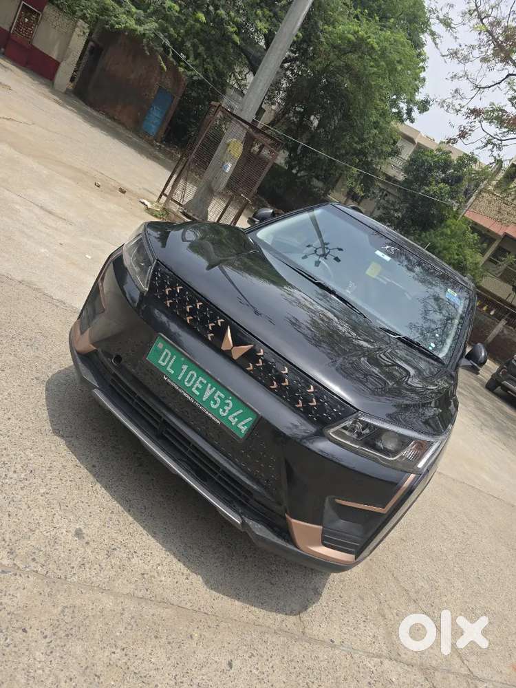 Xuv 400 Ev Black Colour