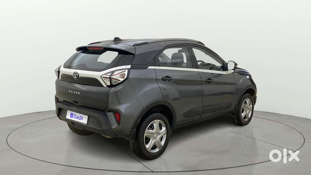 Tata Nexon 1.5 Revotorq Xma Amt, 2021, Petrol