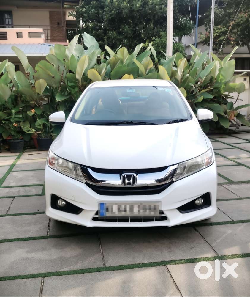 Honda City Petrol 2016(manual) - Single Owner, Doctor Owned