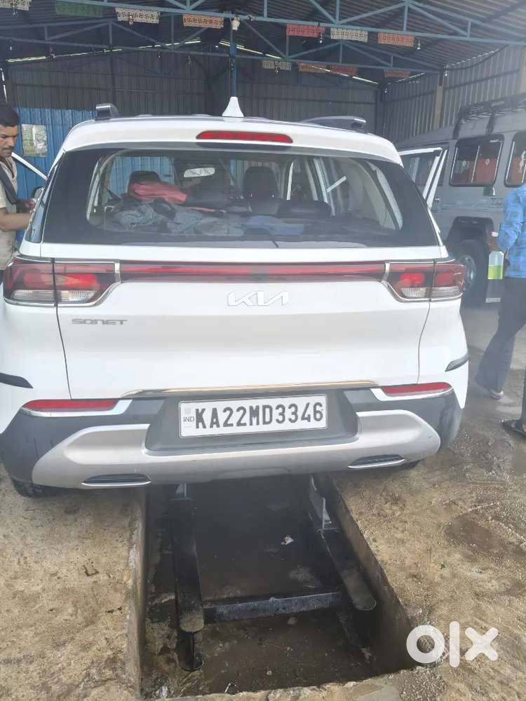 Kia Sonet 2023 Petrol 42000 Km Driven