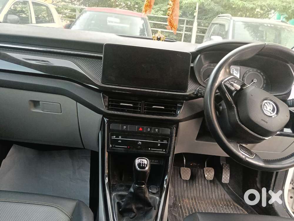 Skoda Kushaq 1.0 Tsi Style, 2022, Petrol