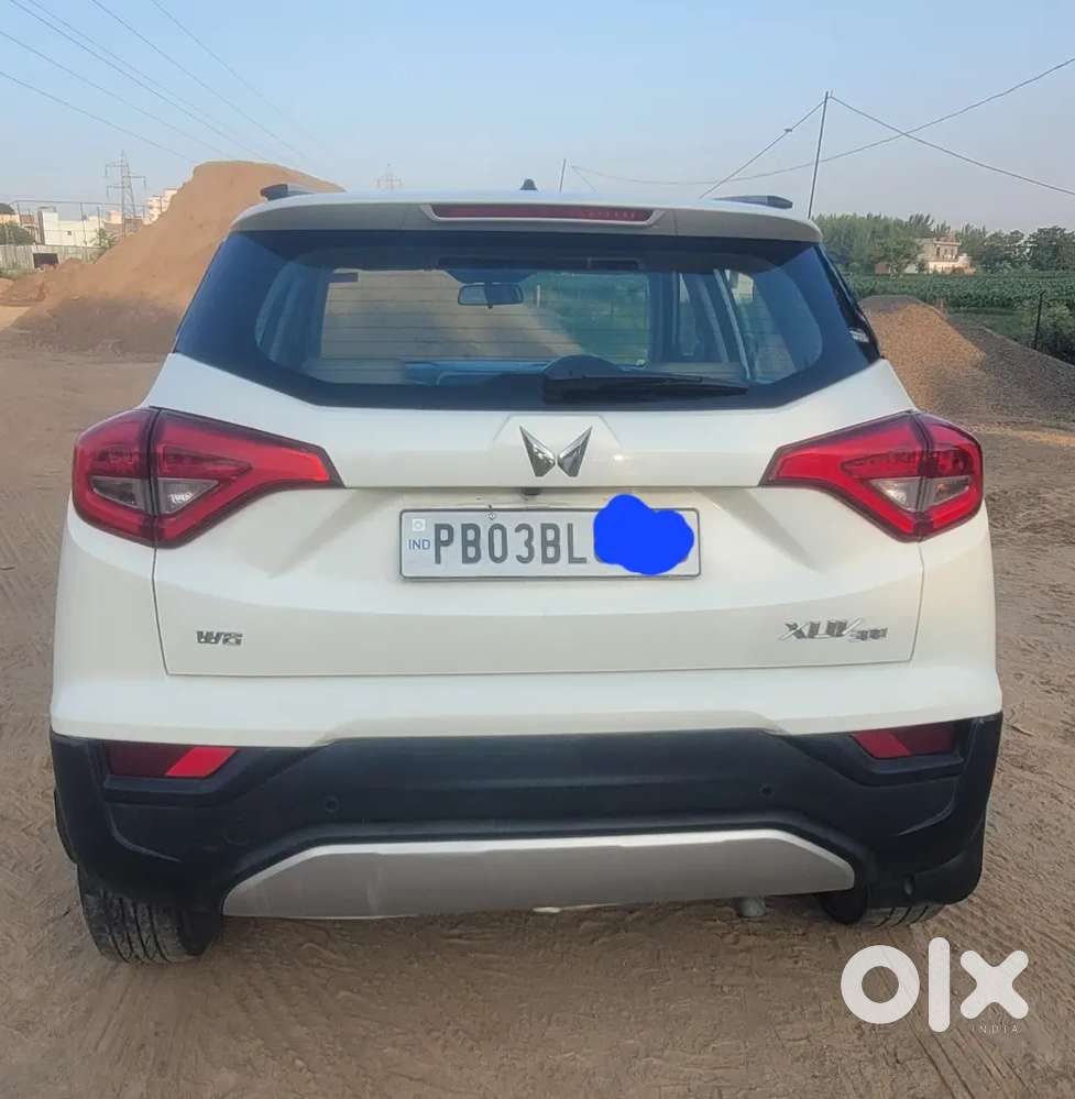 Mahindra Xuv300 Turbosport 2023 Diesel 87000 Km Driven