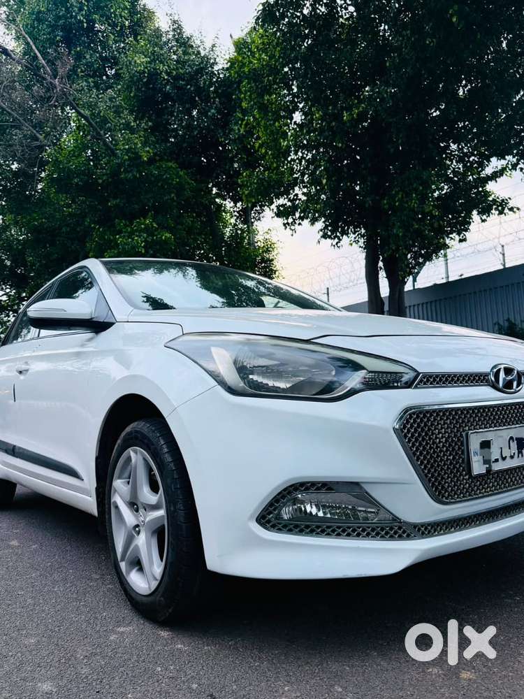 Hyundai I20 Asta (o) 1.2 Mt, 2017, Petrol