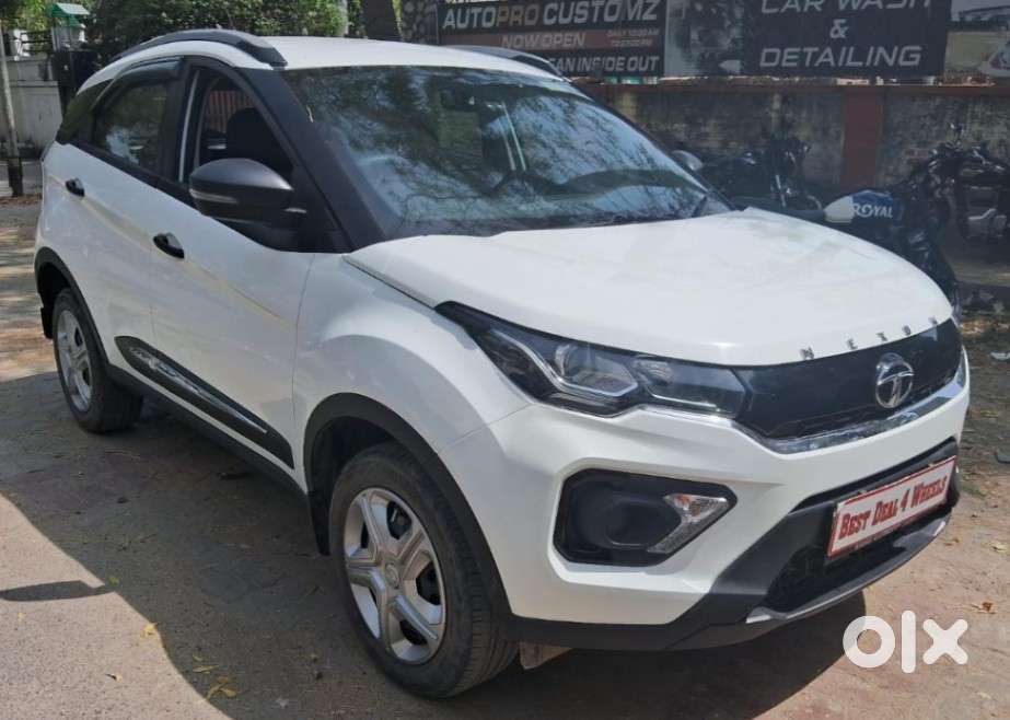 Tata Nexon 1.5 Revotorq Xm (s), 2023, Diesel
