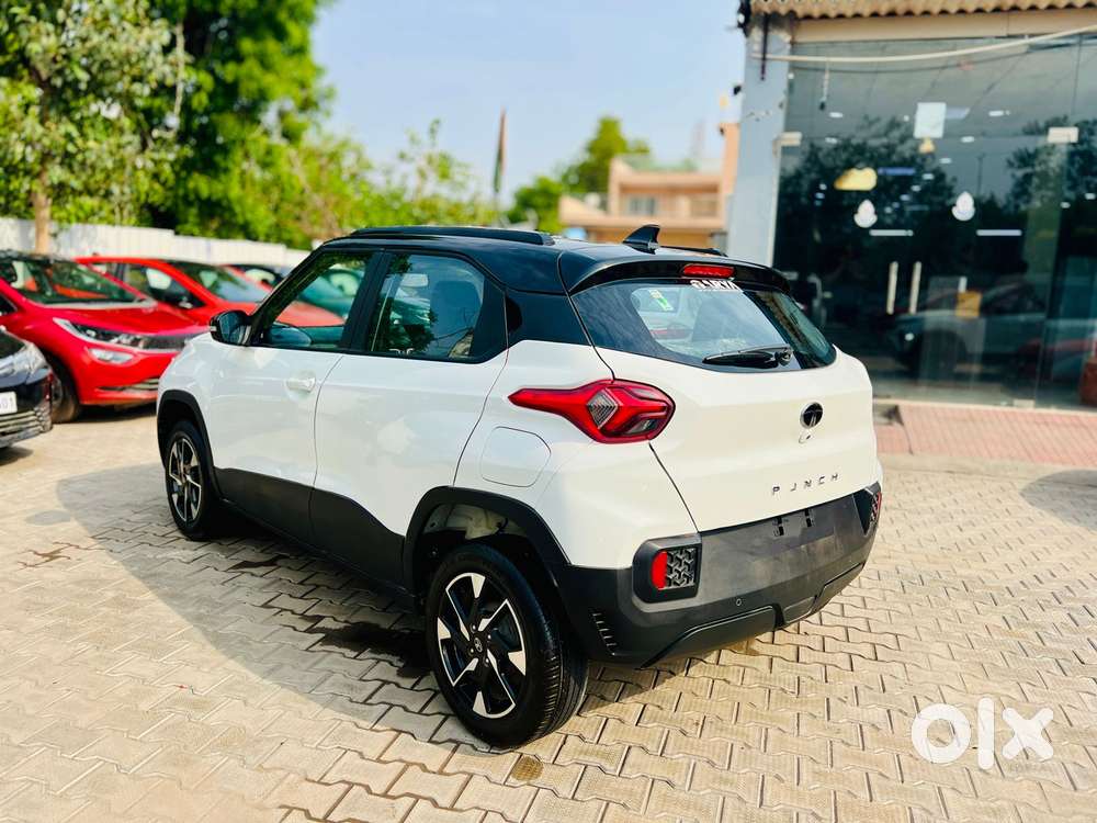 Tata Punch Creative Flagship Dual Tone Amt, 2025, Petrol