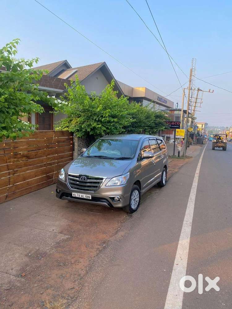 Toyota Innova 2009  Converted To 2014 G4  Mint Condition