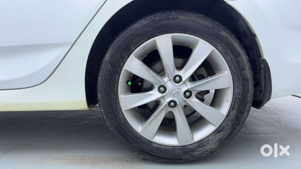 Hyundai Verna 1.6 Vtvt Sx, 2012, Petrol